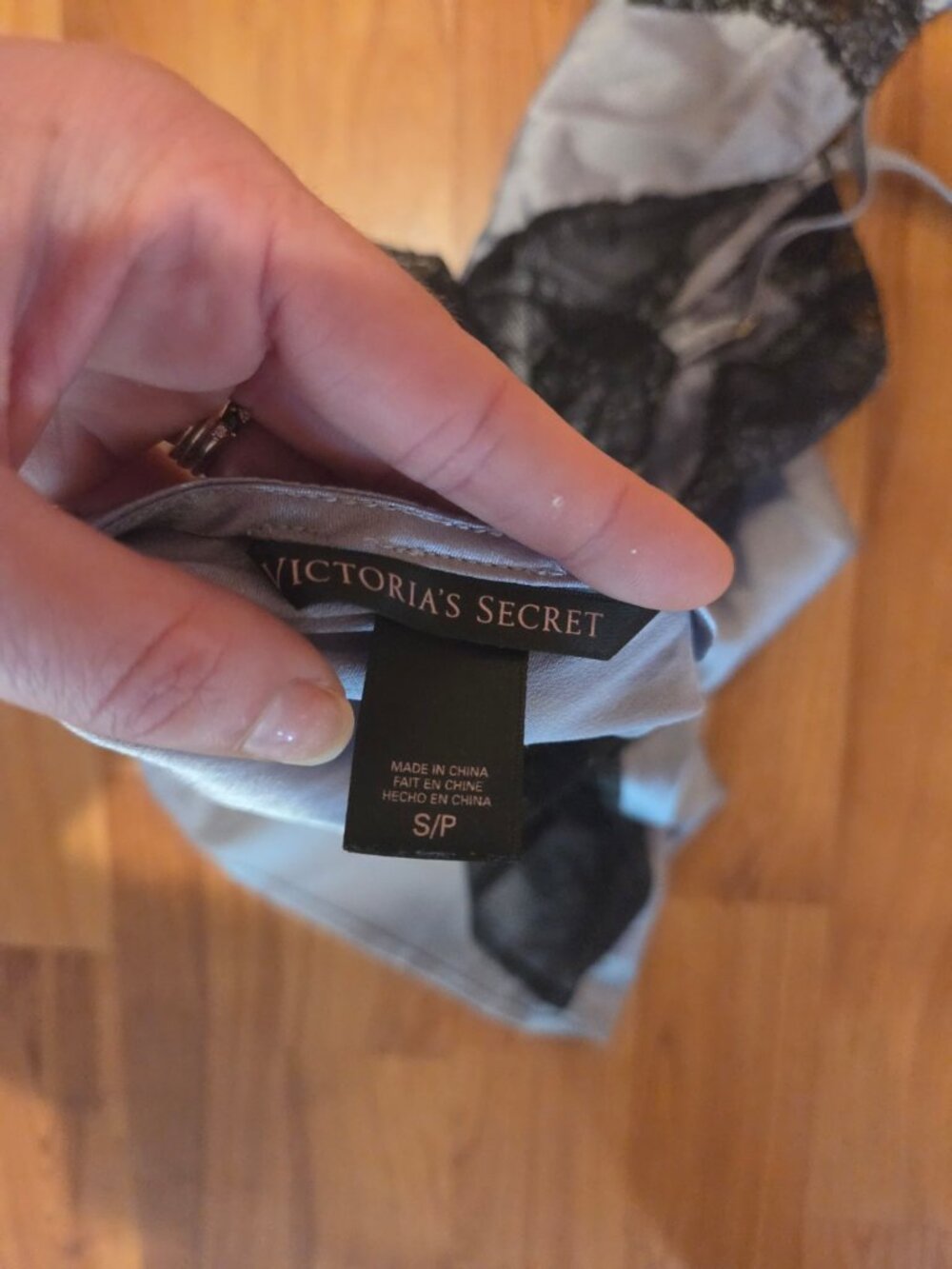 Victoria’s Secret Silver Gray Black Lace Chemise Slip Nightgown S - Picture 4 of 4